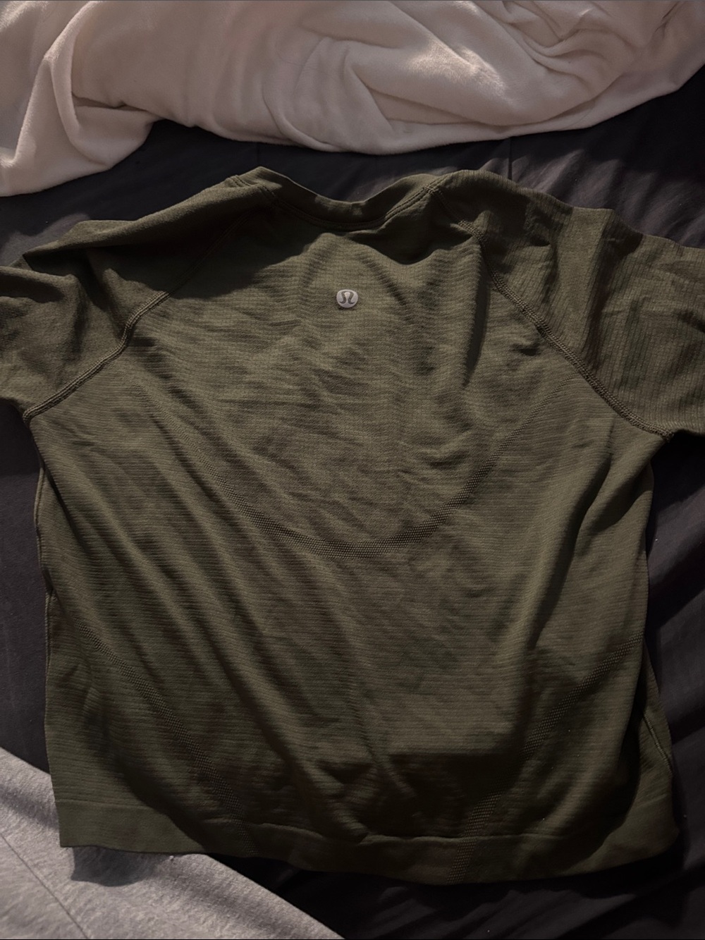 lululemon Swiftly Tech CroppedWomen’s Army Green Short-Sleeve Performance Shirt